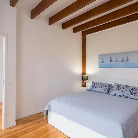 Casa Primavera - Renovated Duplex In Centre 丰沙尔