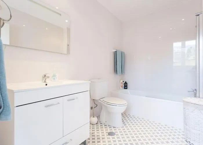 Casa Primavera - Renovated Duplex In Centre Feriehus *