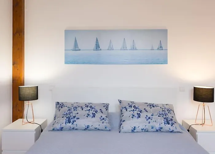 Casa Primavera - Renovated Duplex In Centre Funchal (Madeira)