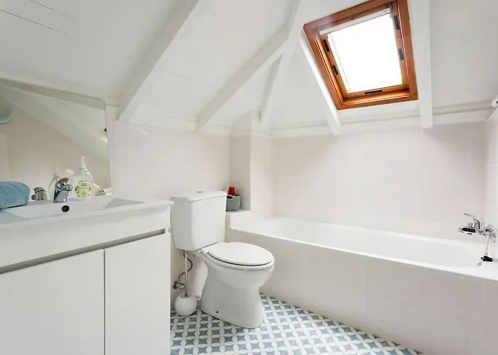 Feriehus Casa Primavera - Renovated Duplex In Centre Funchal (Madeira)